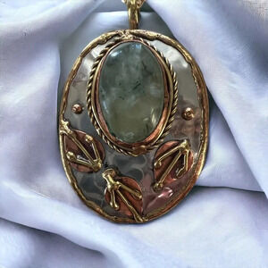 Tri-color Metal Key West Artist Pendant On Chain‎